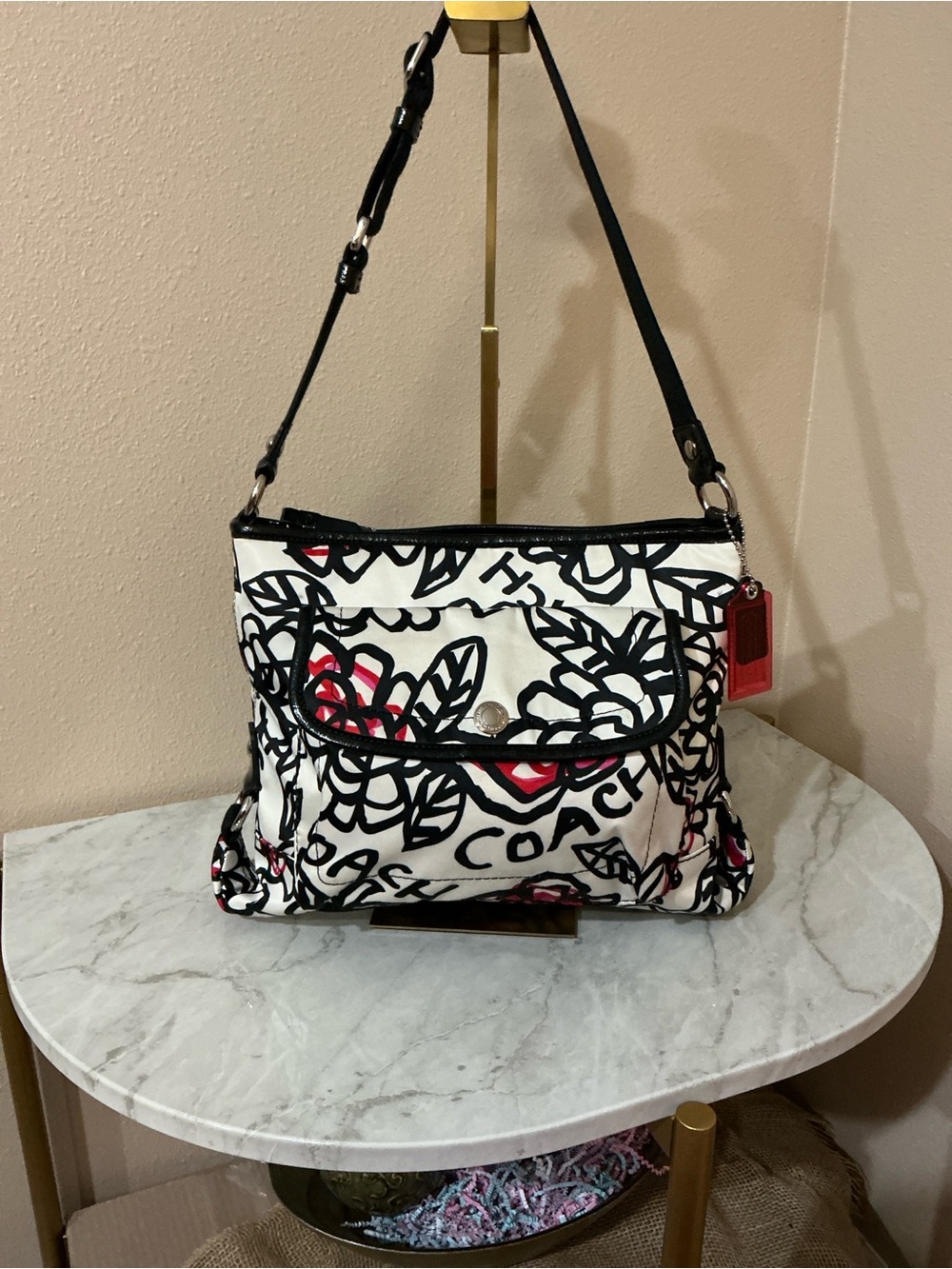Coach Poppy Daisy Floral Graffiti Crossbody/ Shoulder Bag (EUC) Stunning 🤩